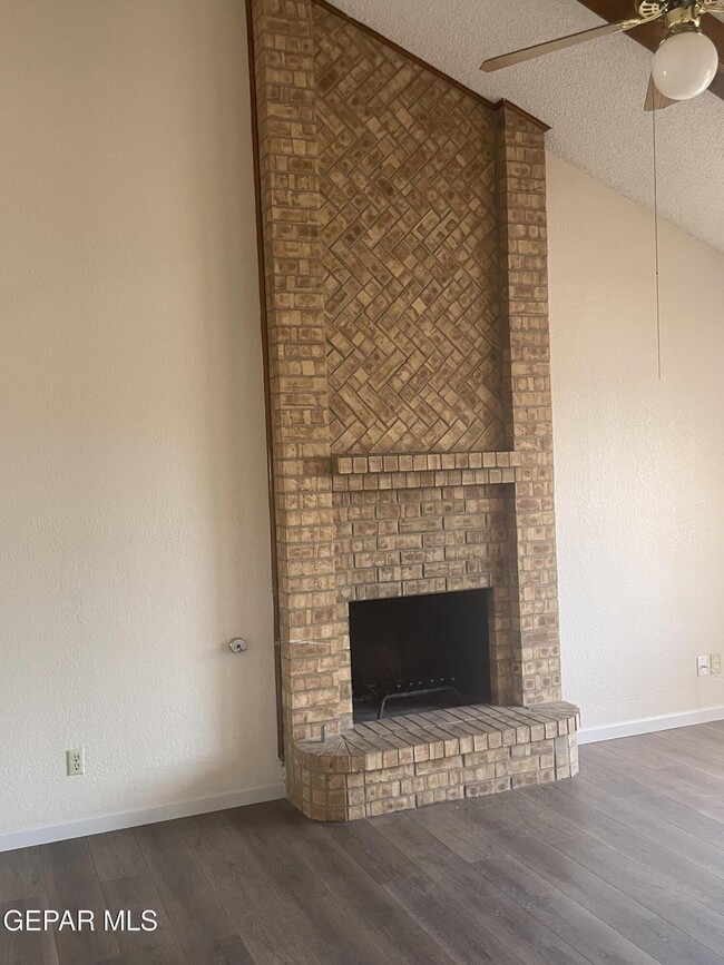 Building Photo - 761 Dorsey Dr