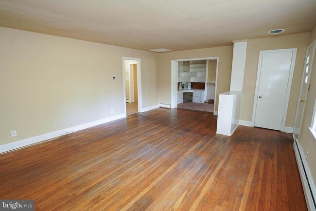 Building Photo - 1306 Frederick Ave