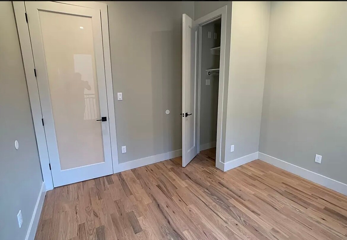 Building Photo - 151 Stanhope St