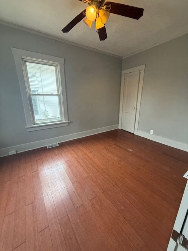 Building Photo - House for Rent - 1 bedroom / 1 bathroom