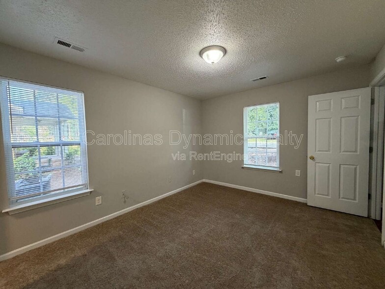 Building Photo - 709 Key St