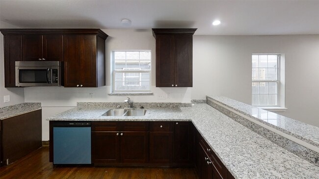 Building Photo - 4323 Alice St