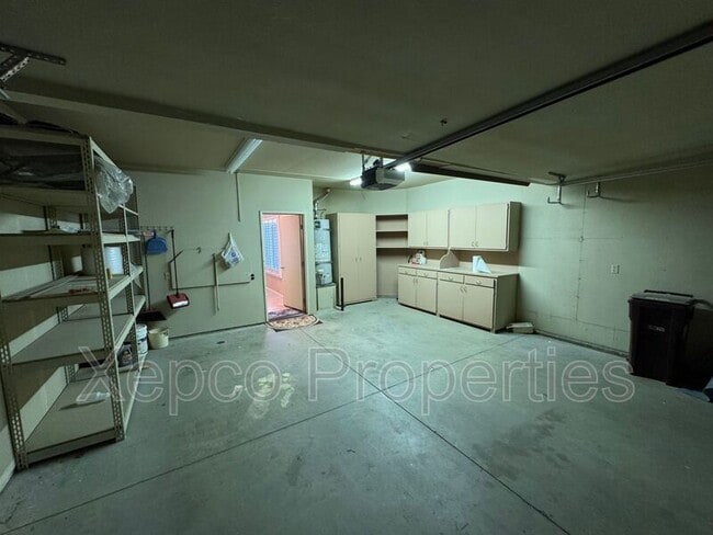 Building Photo - 38297 Crocus Ln