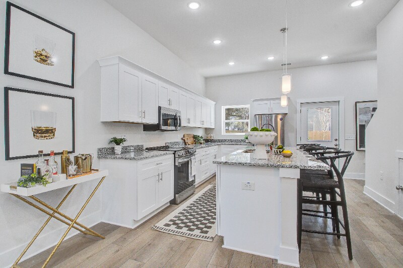 Building Photo - 5739 Murray Dr