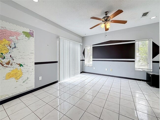 Building Photo - 6709 Orchard Dr N