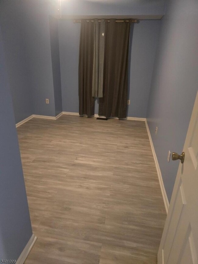 Building Photo - 754 Darlington Dr