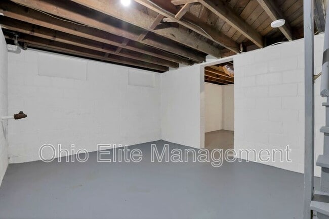Building Photo - 1753 E Frankfort St