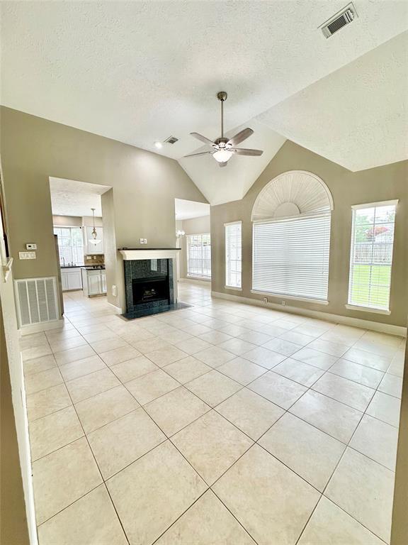 Building Photo - 14503 Redwood Bend Trail