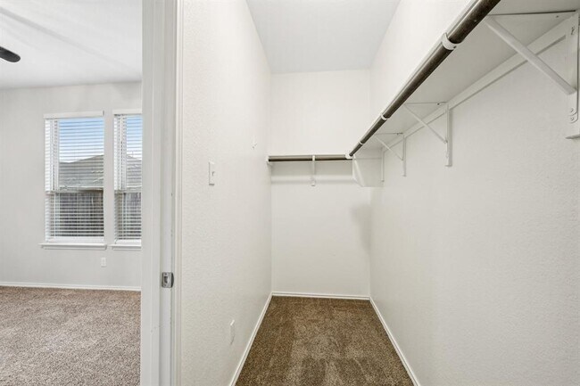 Building Photo - 212 La Dera Dr