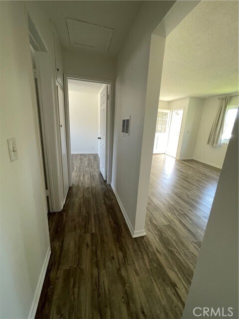 Building Photo - 616 15th St