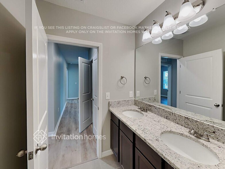Building Photo - 3809 Willow Branch Pl