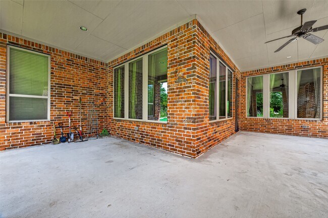 Building Photo - 17803 Hayward Hill Dr
