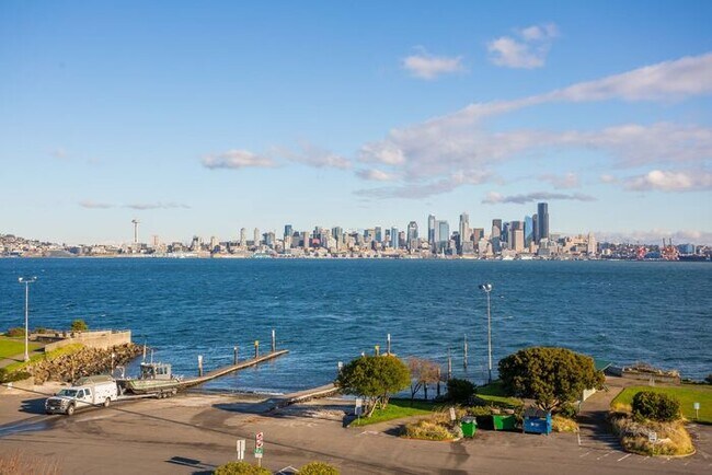 Building Photo - Enormous Waterfront Alki Condo w/ Stunning Views and Rare 2-Car Secure Parking