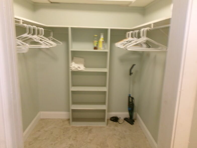 Large walk in closet - 1870 Mid Ocean Cir