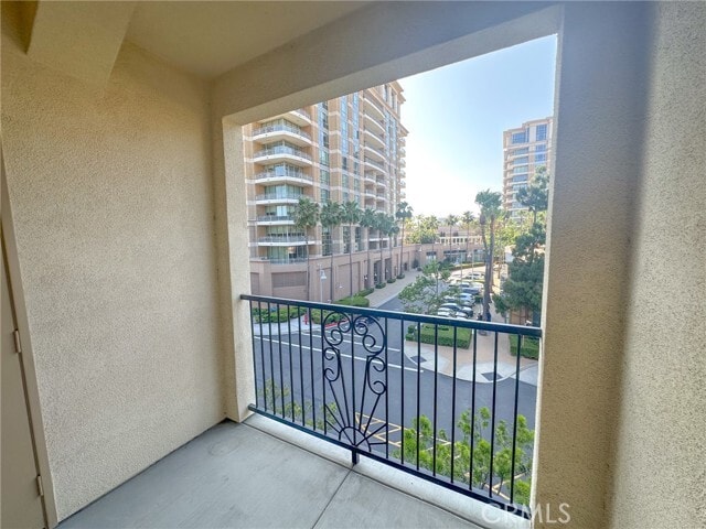 Building Photo - 2414 Watermarke Pl