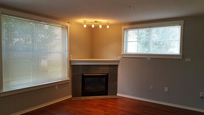 FP in Living Area - 2901 NE Blakeley St