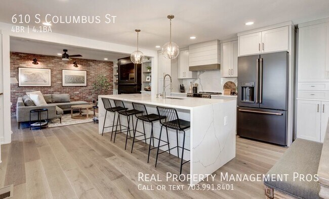 Building Photo - Stunning Corner Townhouse, Old Town Alexan...