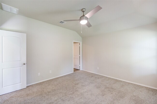 Building Photo - 16937 Rich Pines Dr