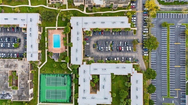 Building Photo - 8415 SW 107th Ave