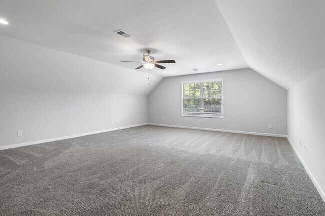 Building Photo - 2985 Gibbs Ln