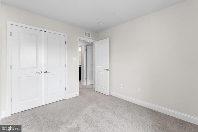 Building Photo - 8418 Kendall Ct