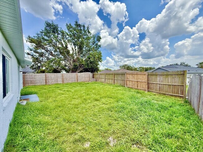 Building Photo - 12129 Buffington Ln