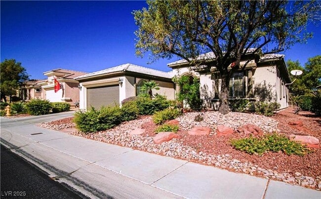 Building Photo - 10488 Riva De Fiore Ave