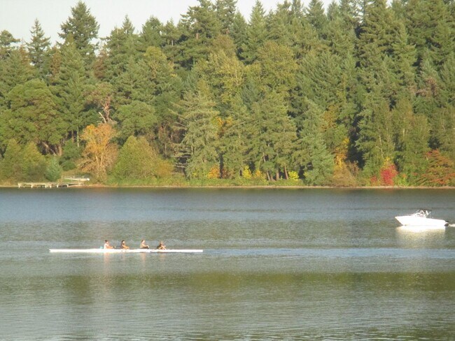 Building Photo - 4915 Lake Washington Blvd S