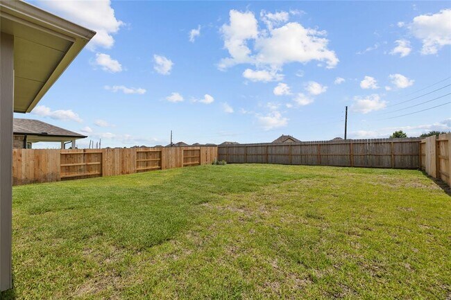 Building Photo - 6246 Brazos Trl Dr