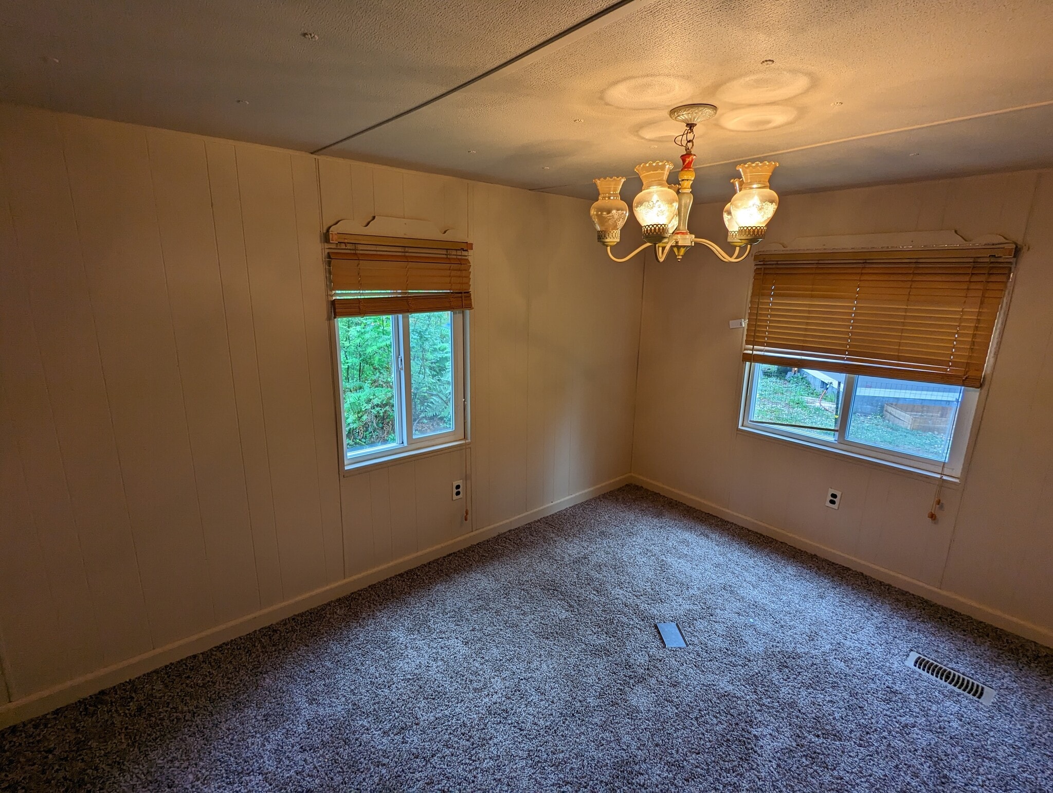 2nd Bedroom - 6255 Bellwood Dr