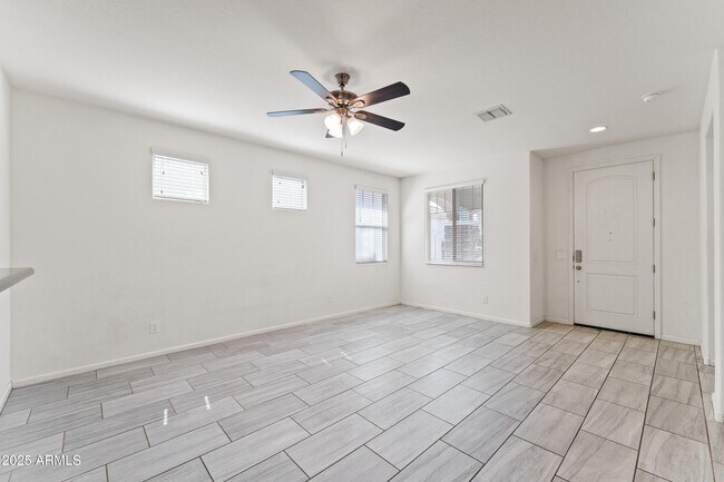 Building Photo - 3881 E Narrowleaf Dr