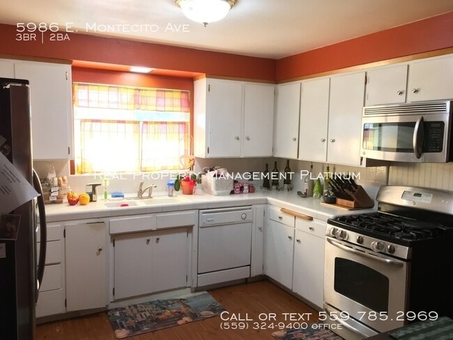 Building Photo - 5986 E Montecito Ave