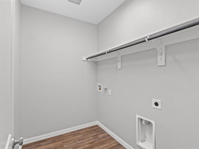 Building Photo - 2219 Primrose Trl