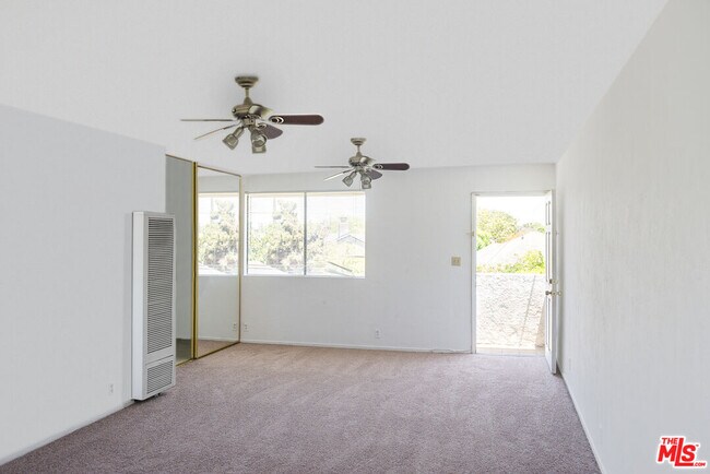 Building Photo - 8300 Regis Way