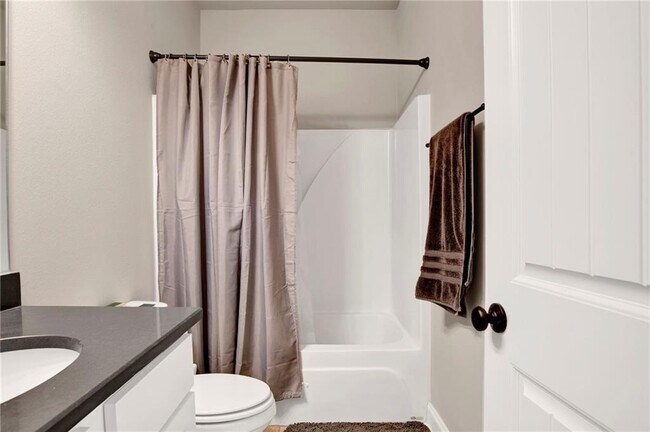 Building Photo - 32309 Calder Ct