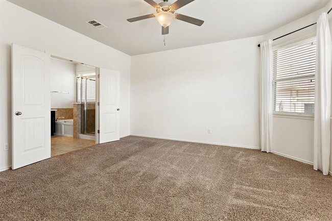 Building Photo - 448 Drystone Trail