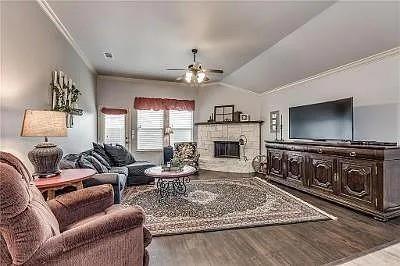 Building Photo - 7336 La Mancha