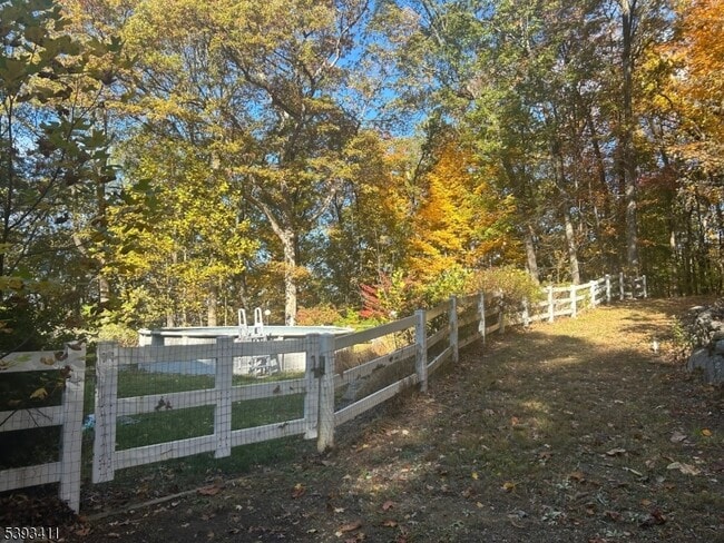 Building Photo - 102 Drakestown Rd