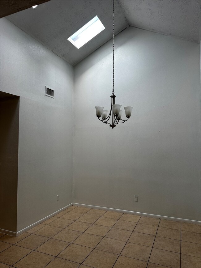Building Photo - 12435 Truesdell Dr