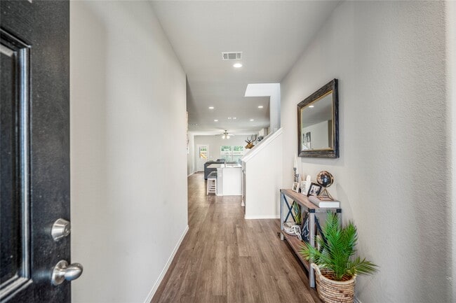 Building Photo - 210 Bellewood Mnr Dr