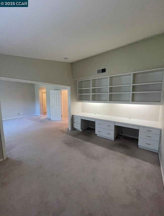 Building Photo - 658 S Blackbrush Ln