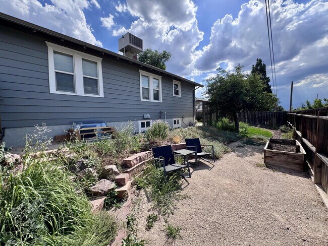 Building Photo - 5195 N Raleigh St