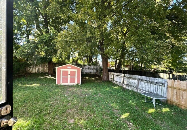 Building Photo - Gorgeous 4 Bedroom Home Now Available!!