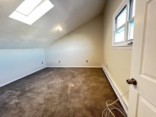 Building Photo - 86 Atwood St