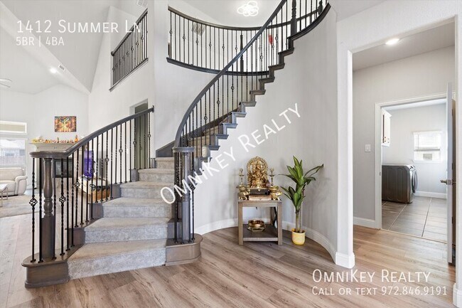 Building Photo - 1412 Summer Ln