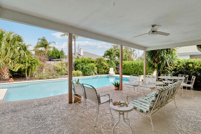 Building Photo - 85 Hickory Hill Rd