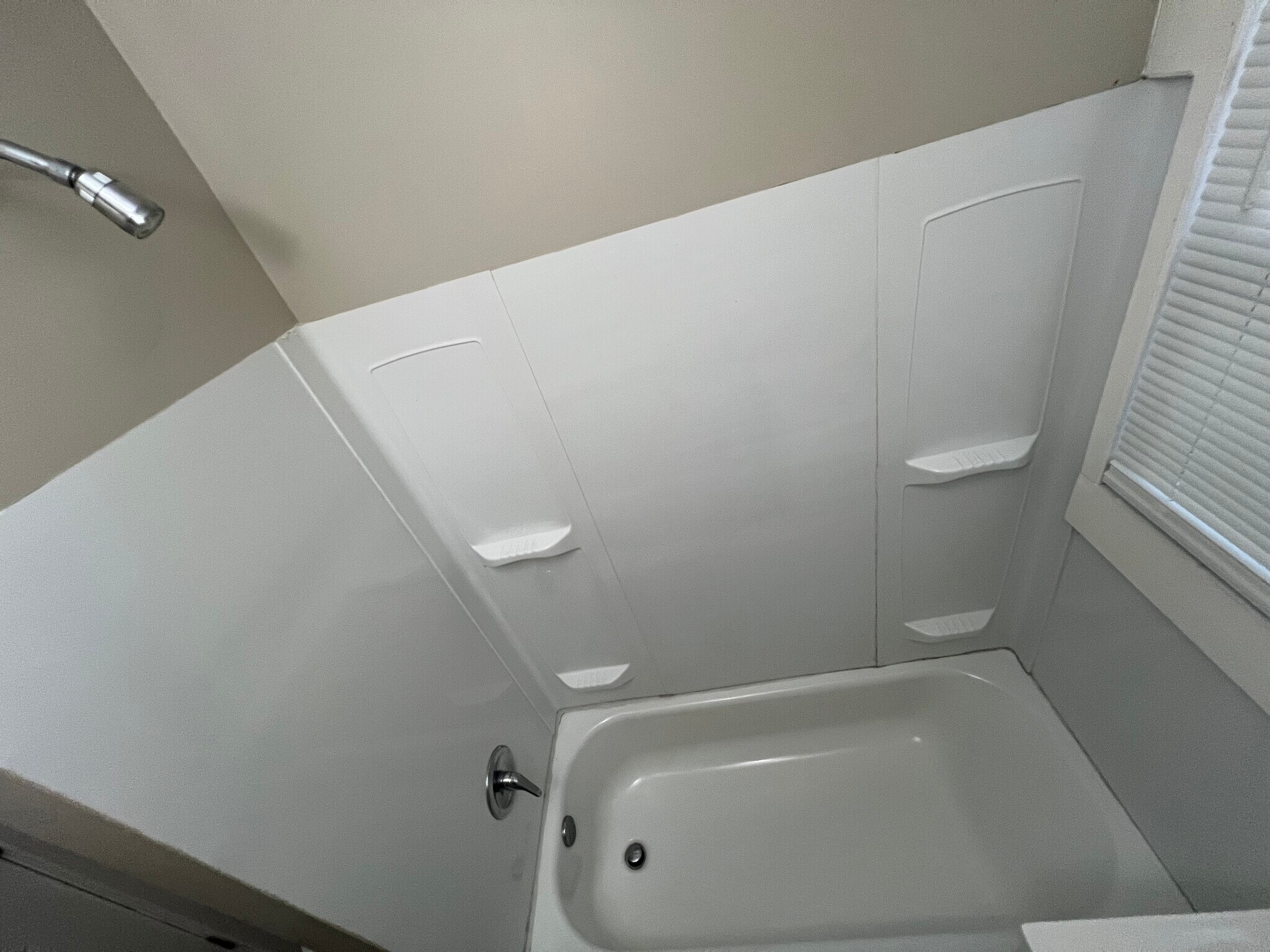 Building Photo - 1943 W Bethune St