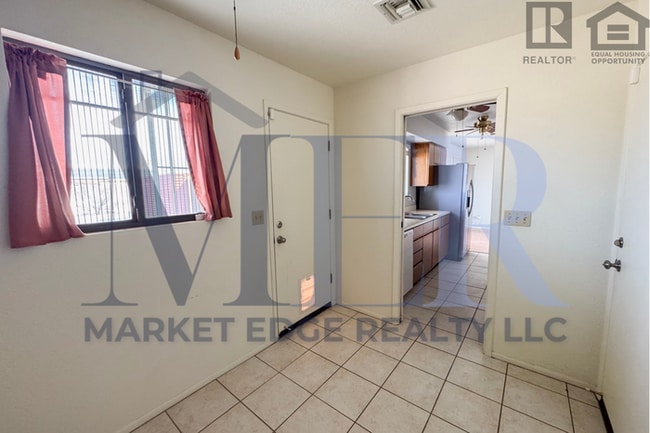 Building Photo - 2Bed/1.5Bath House in Arizona City! Ready for Immediate Move-In! -- RV GATE! NO HOA!