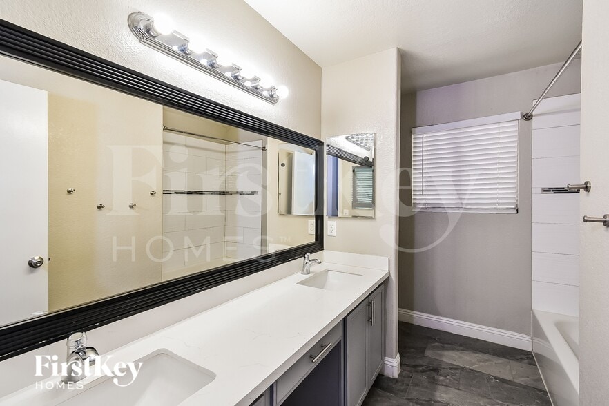 Building Photo - 3910 Scotsman Way