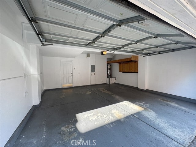 Building Photo - 13639 Foster Ave